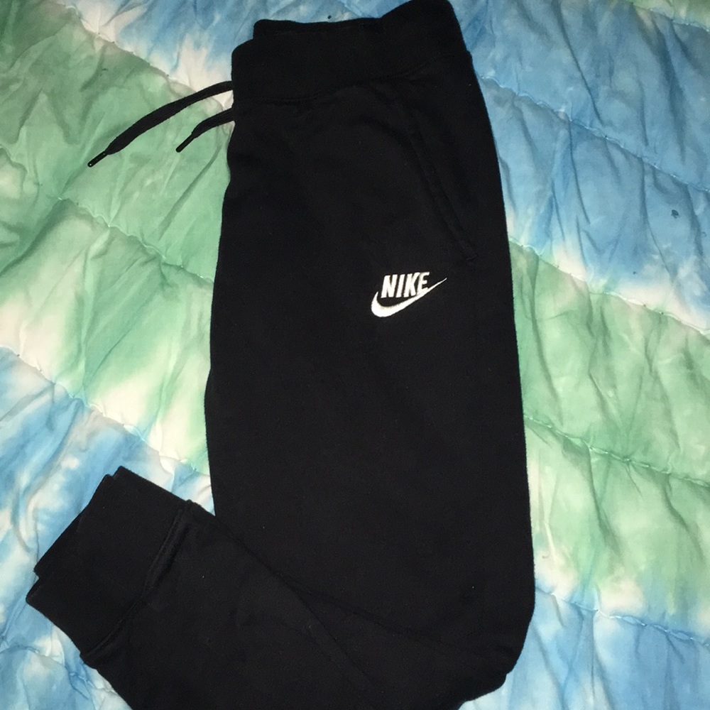 Girls Nike Sweatpants